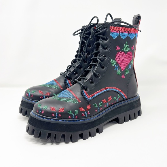 New Farm Rio Stitched Lace Up Mid Combat Boots Sz US 8.5 - Picture 1 of 10